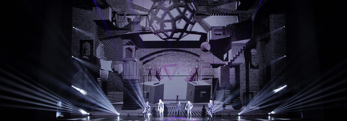 Fashion Show Features Ventuz Powered Projection Mapping